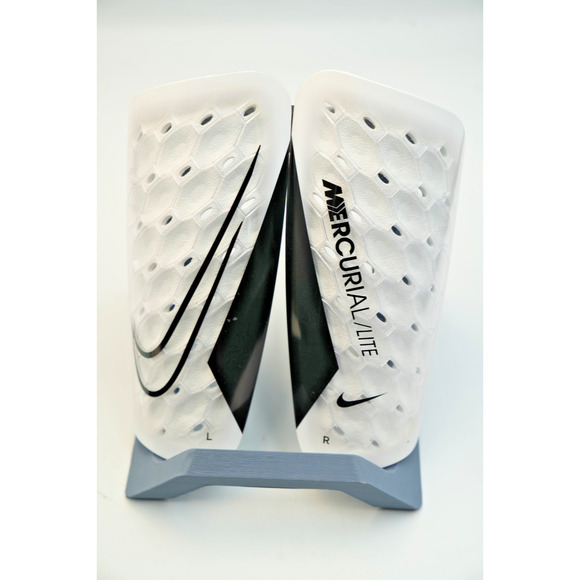 Nike Mercurial Lite Soccer Shin Guards XL – Black with Sleeves & Bag, New - Picture 5 of 7